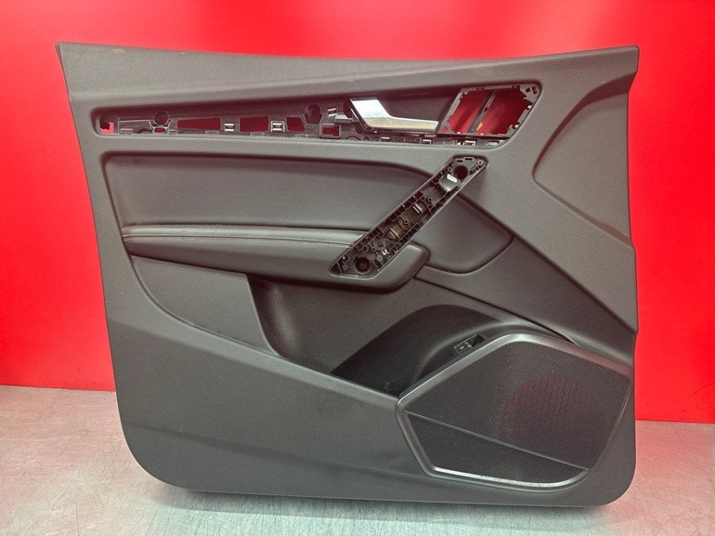 PORTIERBEKLEDING LINKS VOOR Q5 (FYB / FYG) (|80A867103D|), Auto-onderdelen, Interieur en Bekleding, Gebruikt, Audi