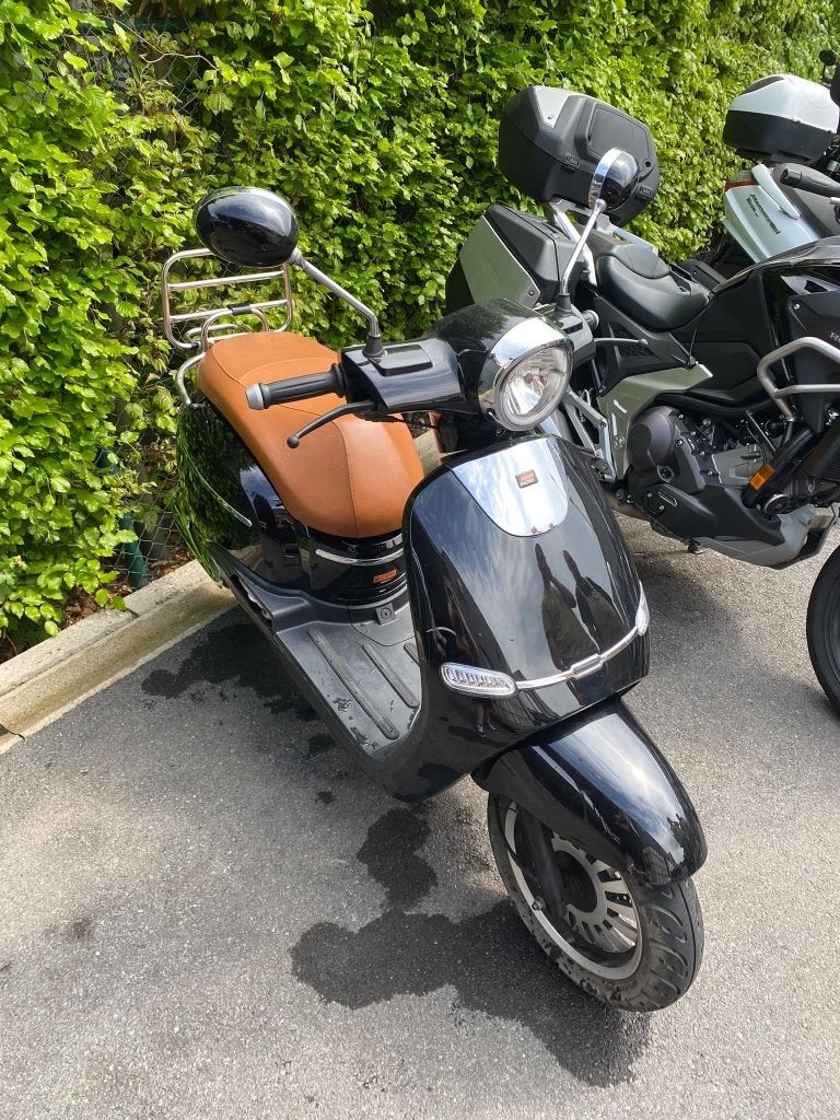 Venesi brommer, Vélos & Vélomoteurs, Autres modèles, Classe B (45 km/h), Enlèvement, Utilisé