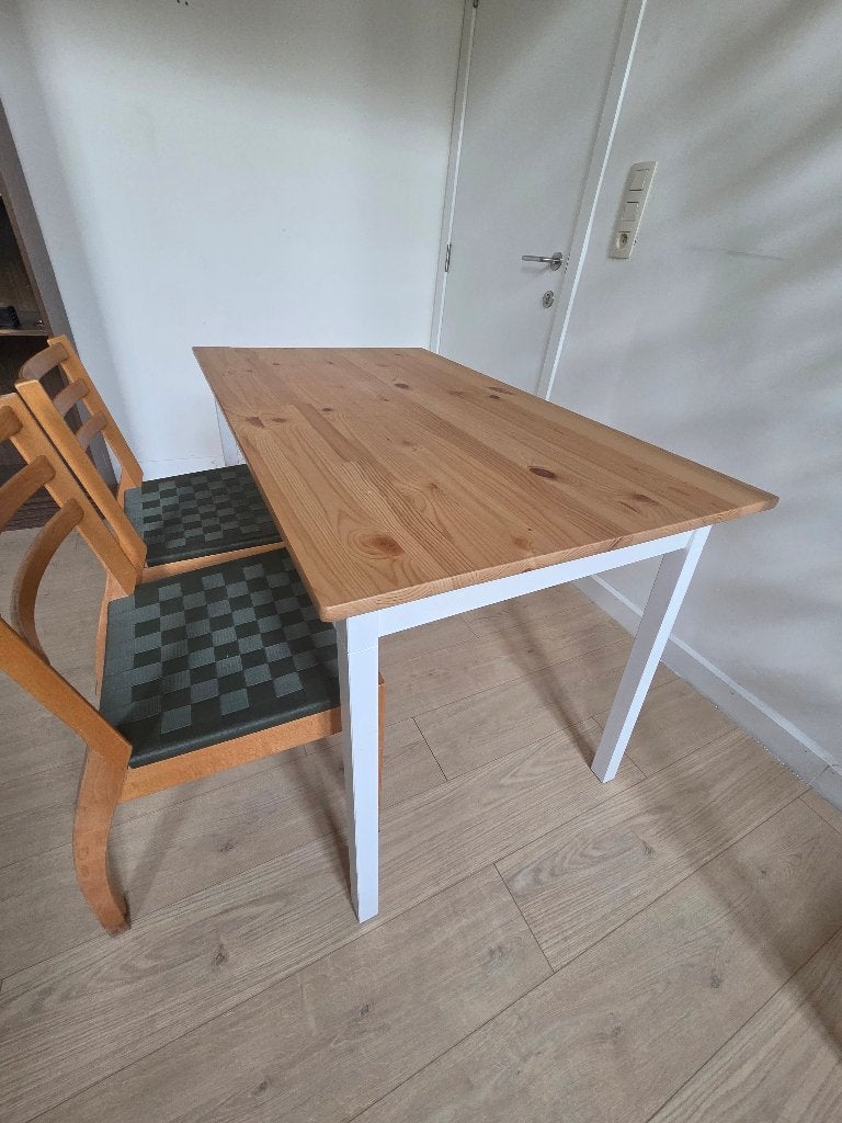 Tafel met 4 stoelen - ideaal voor een studentenkot, Huis en Inrichting, Ophalen, Gebruikt, 100 tot 150 cm, 50 tot 100 cm