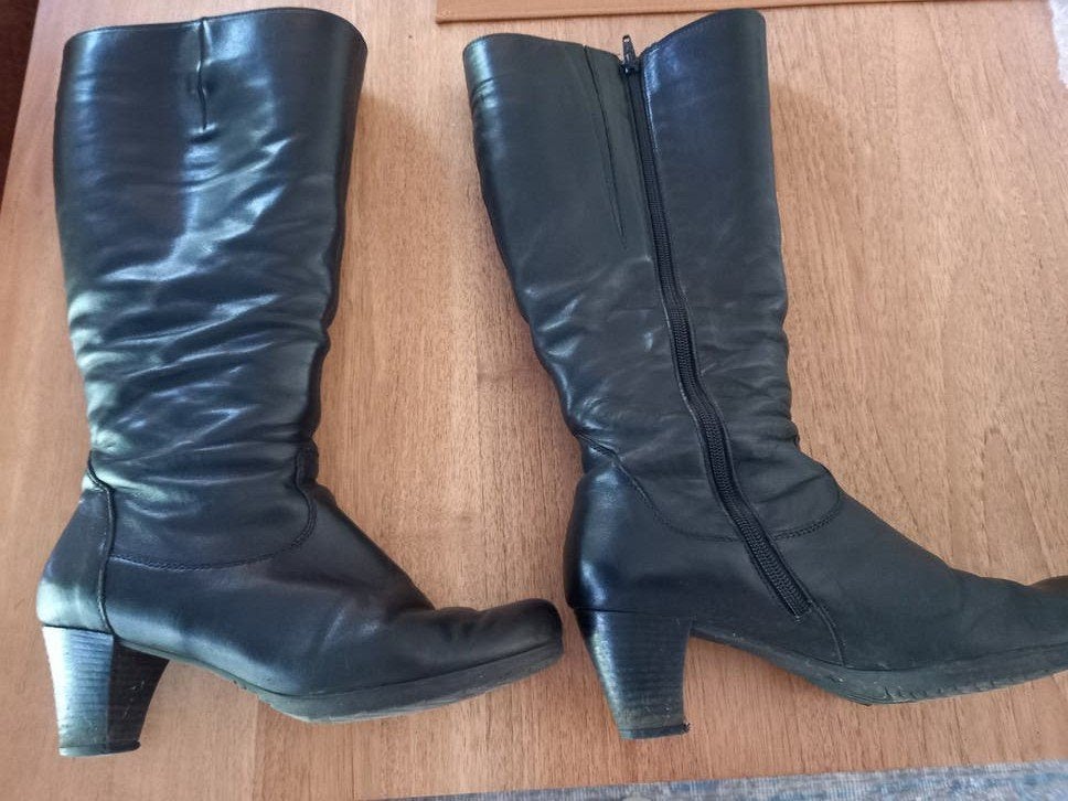 Zwarte lederen laarzen Gabor 5,5, Kleding | Dames, Hoge laarzen, Zwart, Gabor, Ophalen of Verzenden