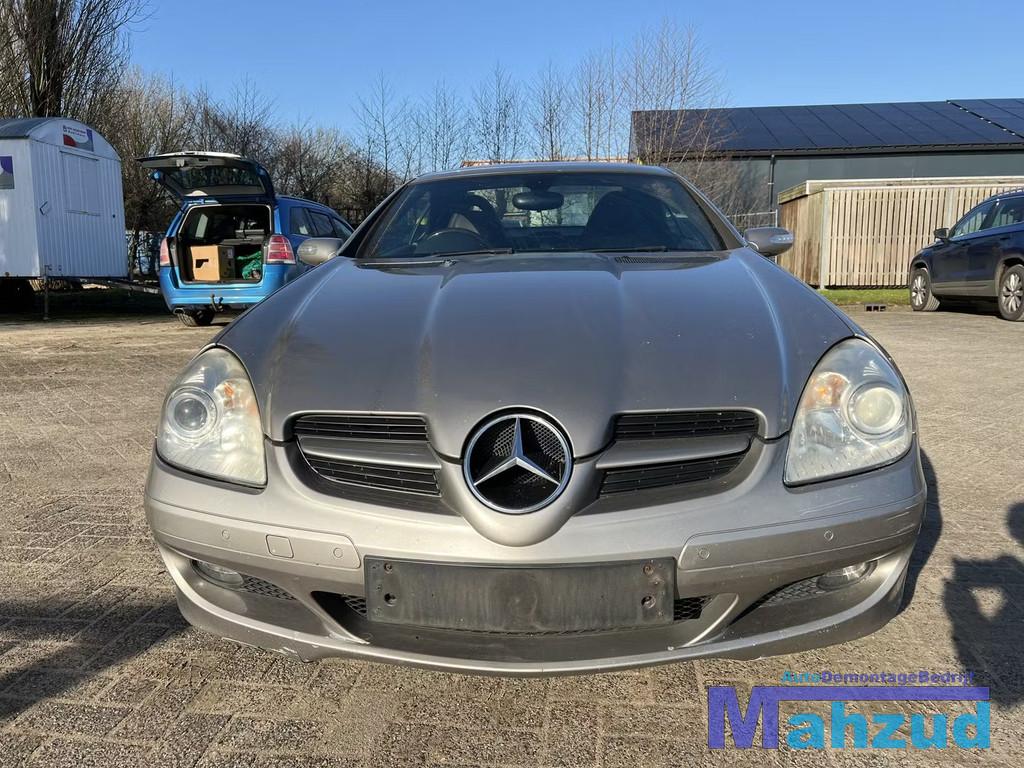 MERCEDES SLK R171 3.0 V6 272942 BRUIN C723 Onderdelen motor, Mercedes-Benz AG, Mercedes-Benz, Utilisé, Mercedesstrasse 120
70372  Stuttgart, DE