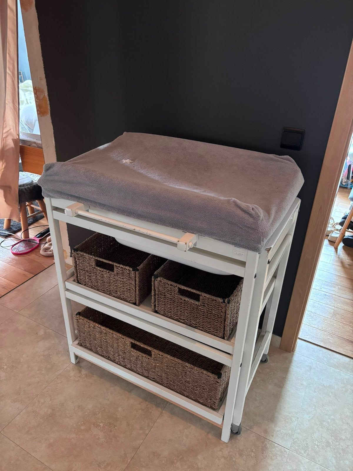 Table à langer QUAX avec baignoire, Enlèvement, Utilisé
