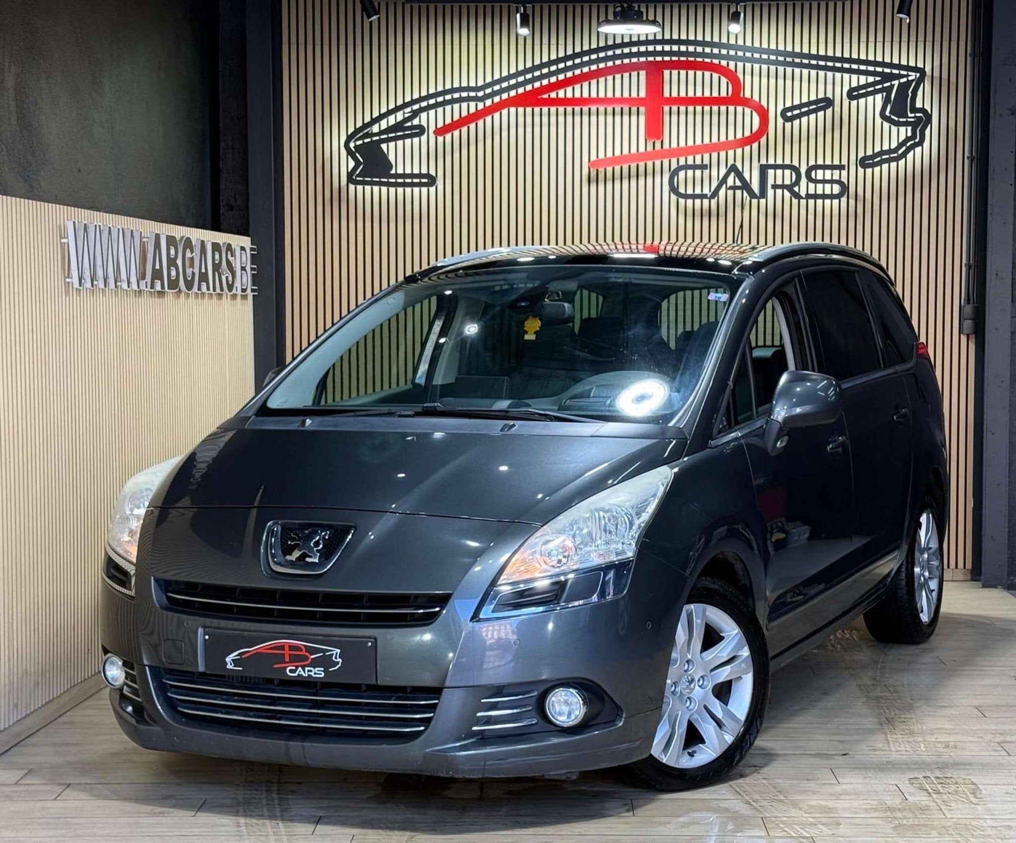 Peugeot 5008 1.6HDI * BOITE AUTO * (automatique), Autos, Achat, 139 g/km, 82 kW, Entreprise