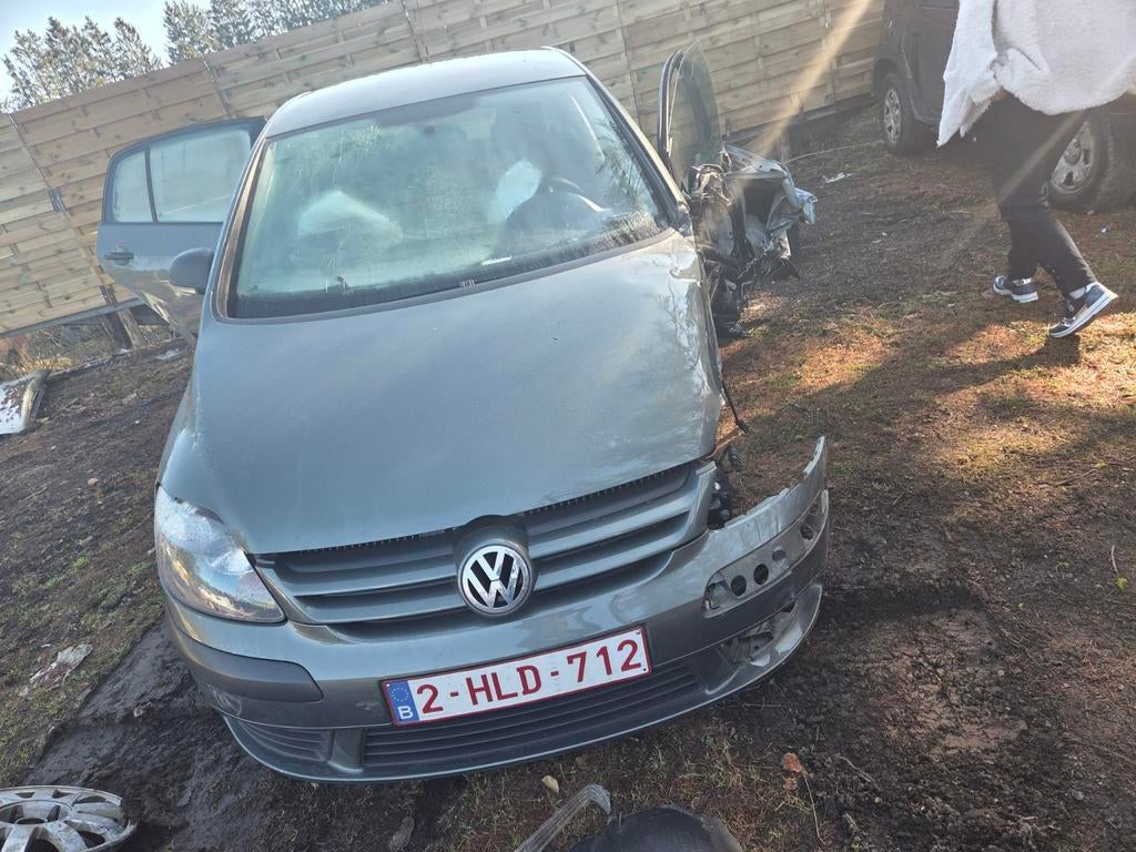 Moteur 1,9TDI à enlever sur véhicule accidenté.106kms., Autos : Pièces & Accessoires, Enlèvement