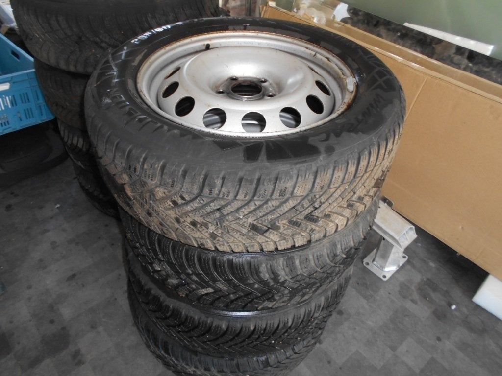 4  jantes   + pneus   m+s  205/60/16  citroen peugeot opel, Enlèvement, Pneu(s)