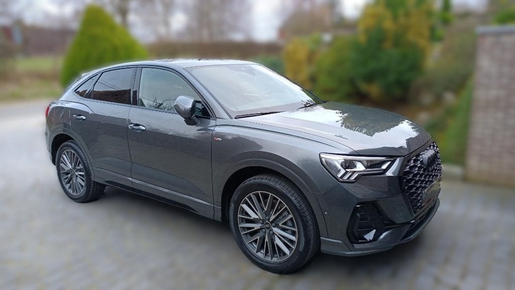 Audi Q3 Sportback 45 TFSIe grise Sline (110 KW), Autos, Argent ou Gris, Achat, 5 portes, Automatique