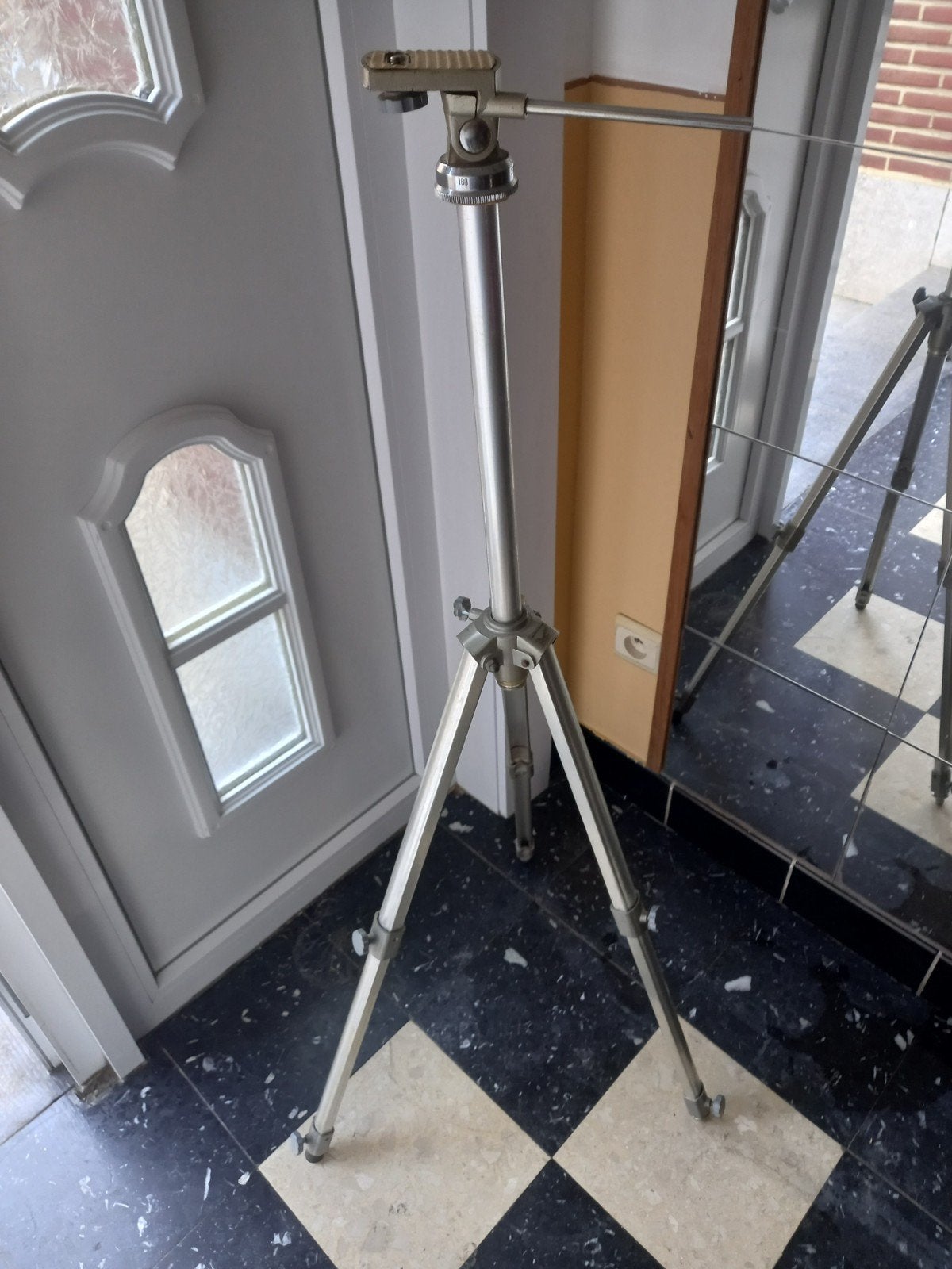 trepied pour divers (+1m20 de hauteur), Enlèvement