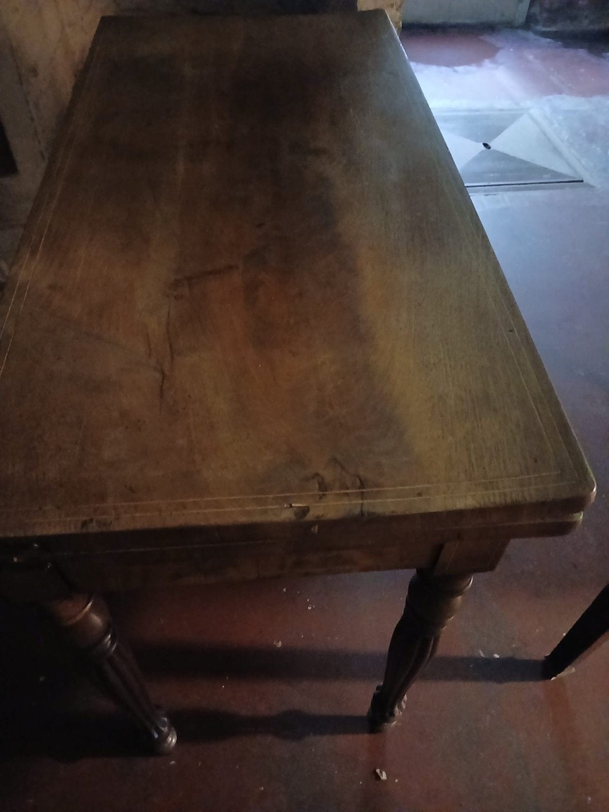 Table, Enlèvement