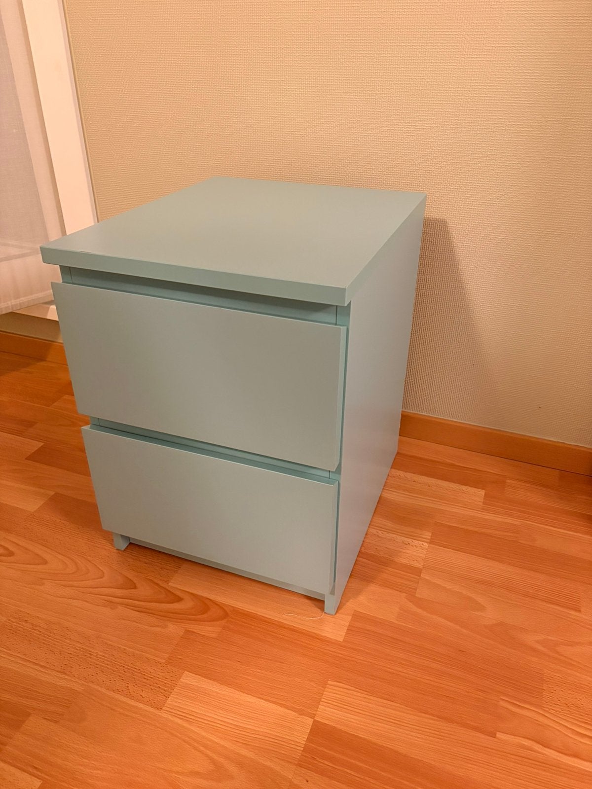 IKEA MALM nachtkasje blauw, Huis en Inrichting, Ophalen, Minder dan 50 cm, Gebruikt, 1 of 2 laden