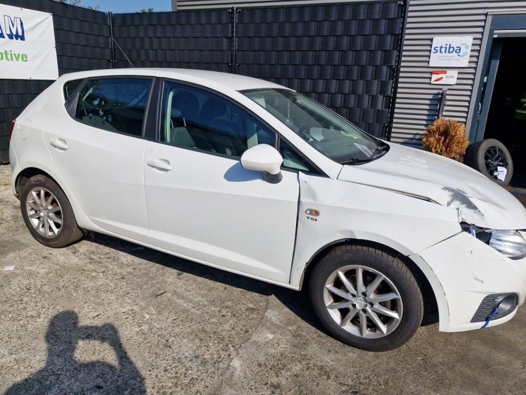 ETRIER DE FREIN AVANT DROIT Seat Ibiza IV SC (6J1), Seat Deutschland GmbH, Service@seat.de, Utilisé, Seat