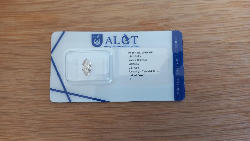 Diamant NATUREL, Marquise - 0,87 ct, certifié ALGT., Enlèvement ou Envoi, Comme neuf