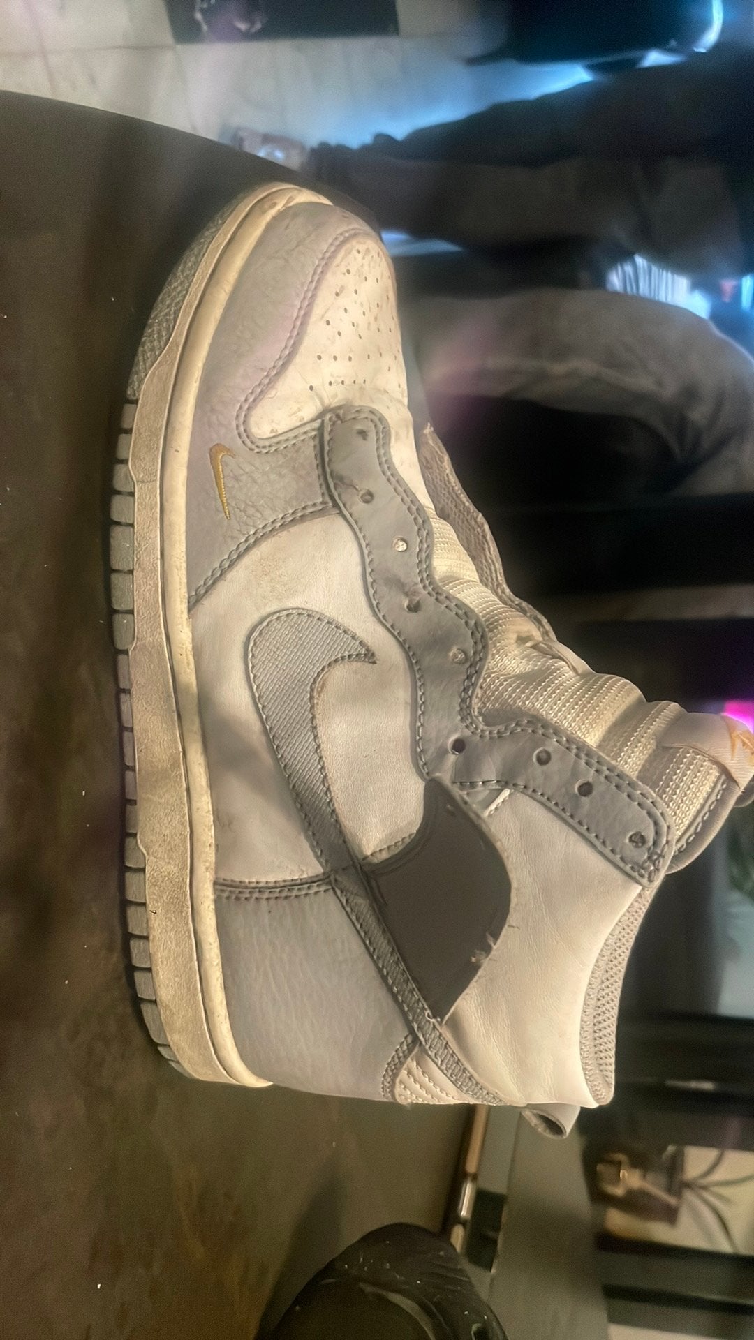 Nikes wel gedraagd, Vêtements | Hommes, Chaussures, Enlèvement, Porté, Blanc, Baskets