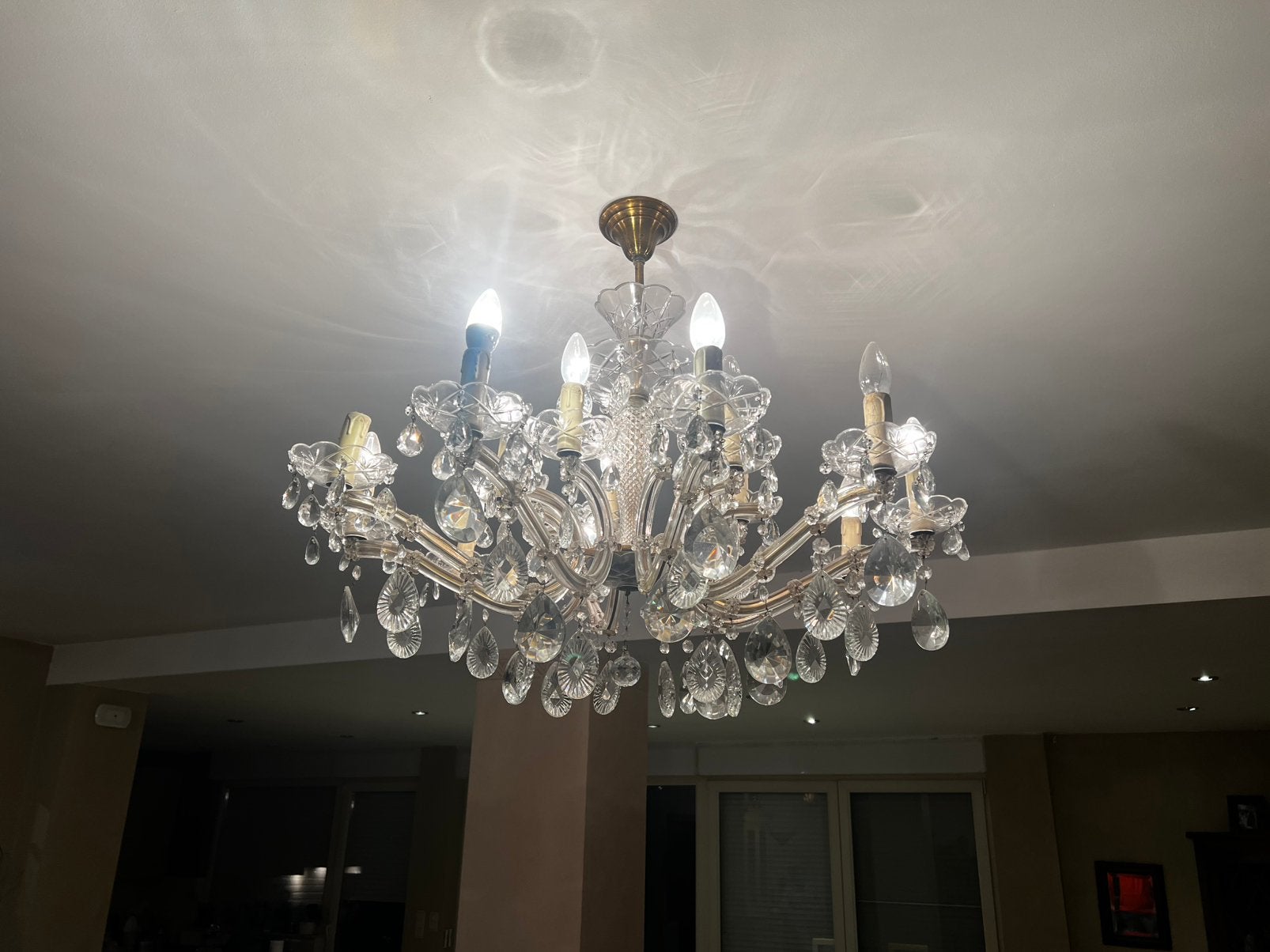 Lustre, Enlèvement, Comme neuf