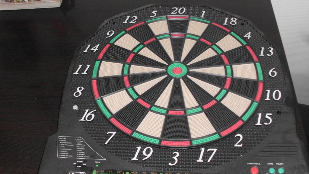 Dart spel met pijltjes, Ophalen of Verzenden, Zo goed als nieuw