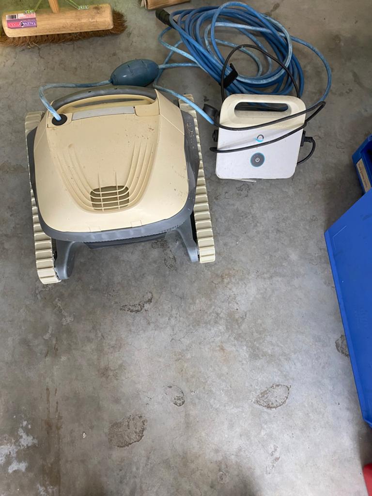 Dolphin robot in perfect werkende staat, Tuin en Terras, Ophalen, Zo goed als nieuw