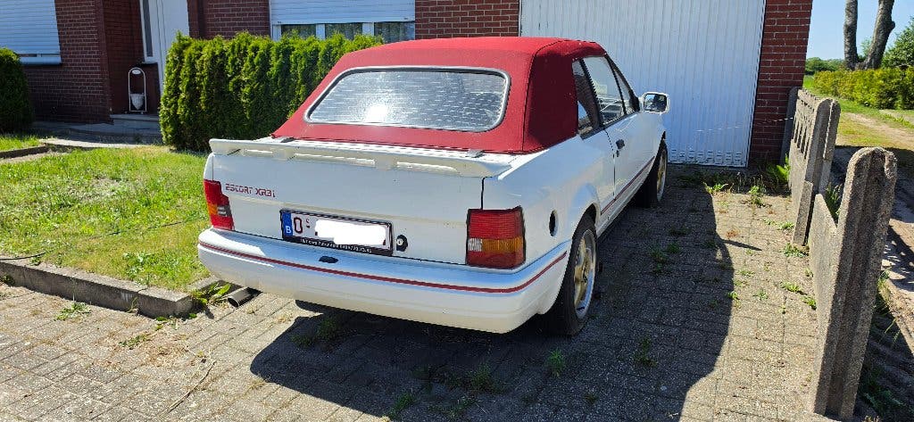 Oldtimer ford escort cabrio XR3i 1,6 1988, foto 2
