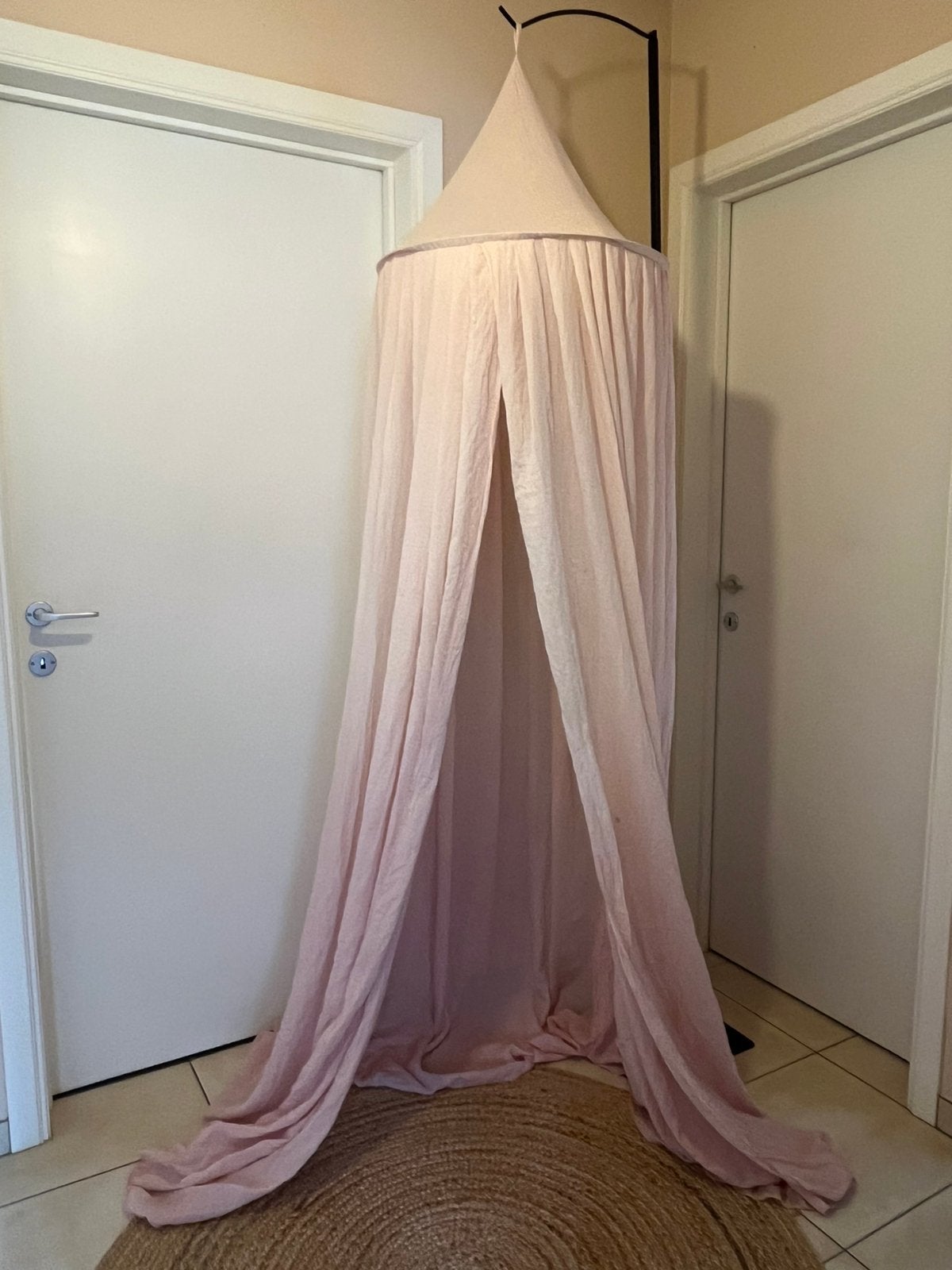 Moustiquaire pour chambre de bébé ou d'enfant, Enfants & Bébés, Enlèvement, Rose, Réglable, Comme neuf