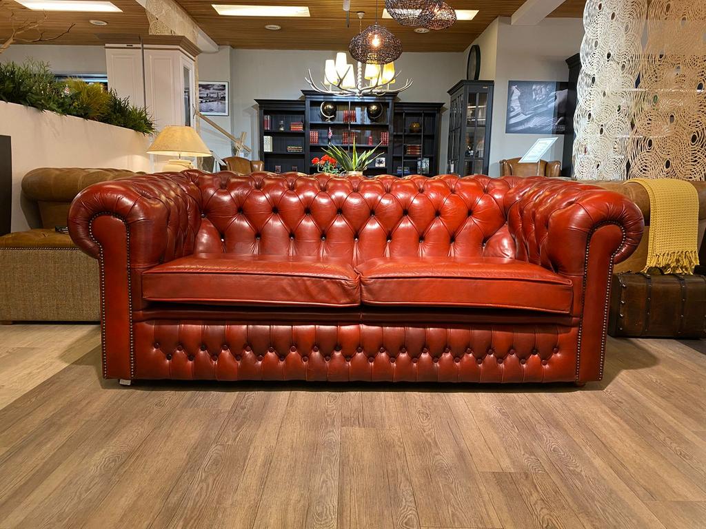 Gave originele Engelse chesterfield 3 Zits zetel Rood, Huis en Inrichting, Ophalen of Verzenden, Zo goed als nieuw
