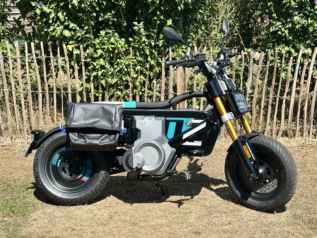 BMW CE02 AM Highline (50cc), Poignées chauffantes, Scooter, Jusqu'à 11 kW, Automatique