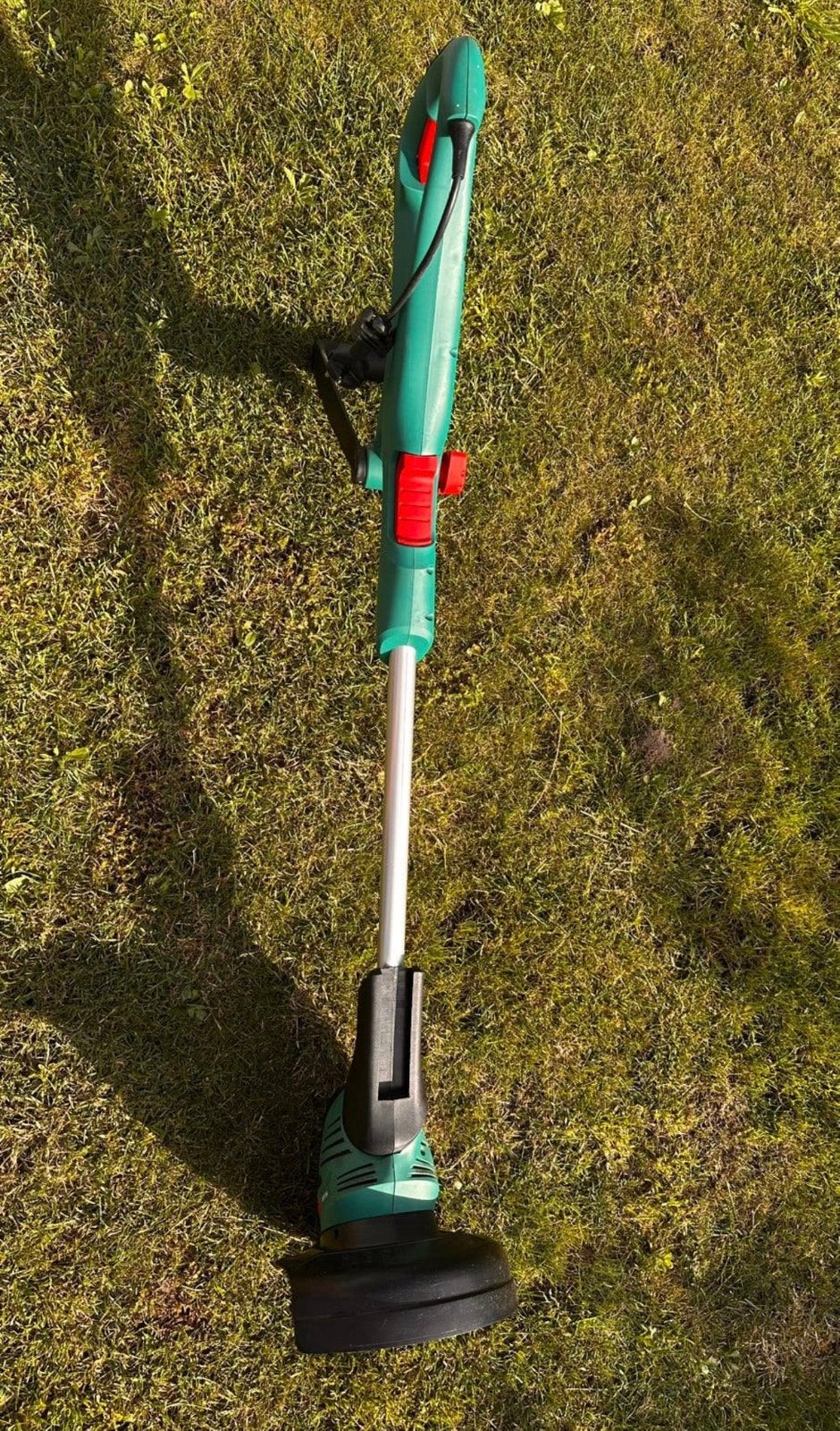 Elkt Grastrimmer bosch 50€, Tuin en Terras, Grastrimmers, Ophalen, Zo goed als nieuw