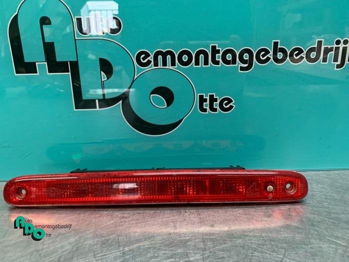 Feu de freinage supplémentaire centre d'un Peugeot 107 (107, Autos : Pièces & Accessoires, -, 3 mois de garantie, Utilisé, -