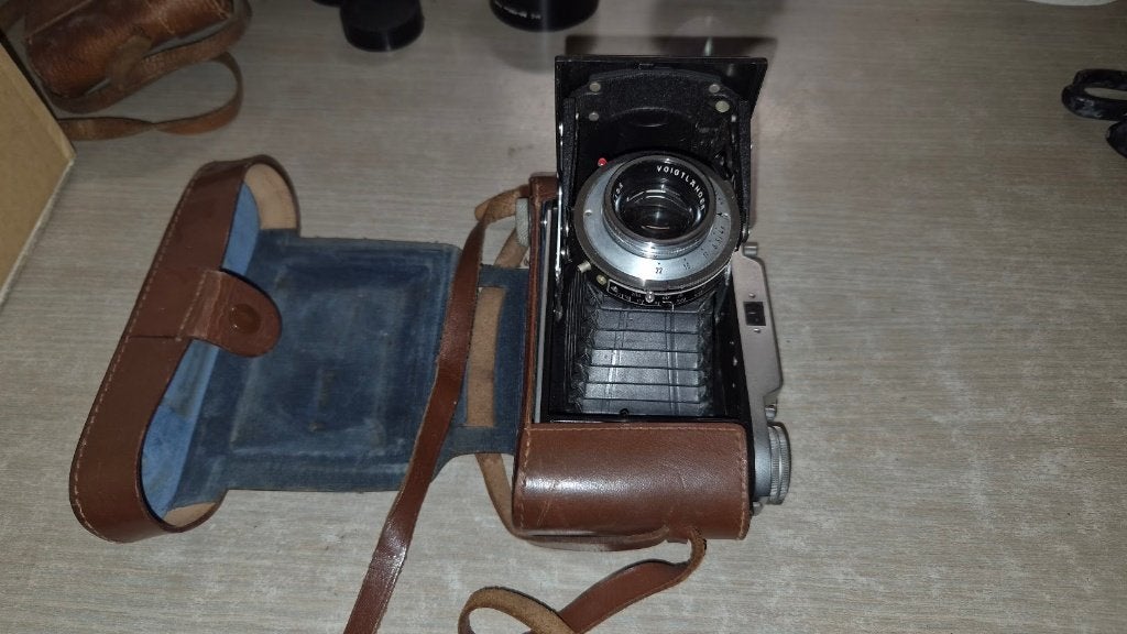 Voigtlander Bessa, Enlèvement, Utilisé
