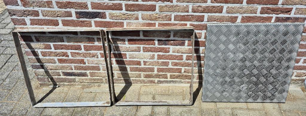 Vierkant deksel stookolietank + afstandshouders, Ophalen, Gebruikt, Aluminium