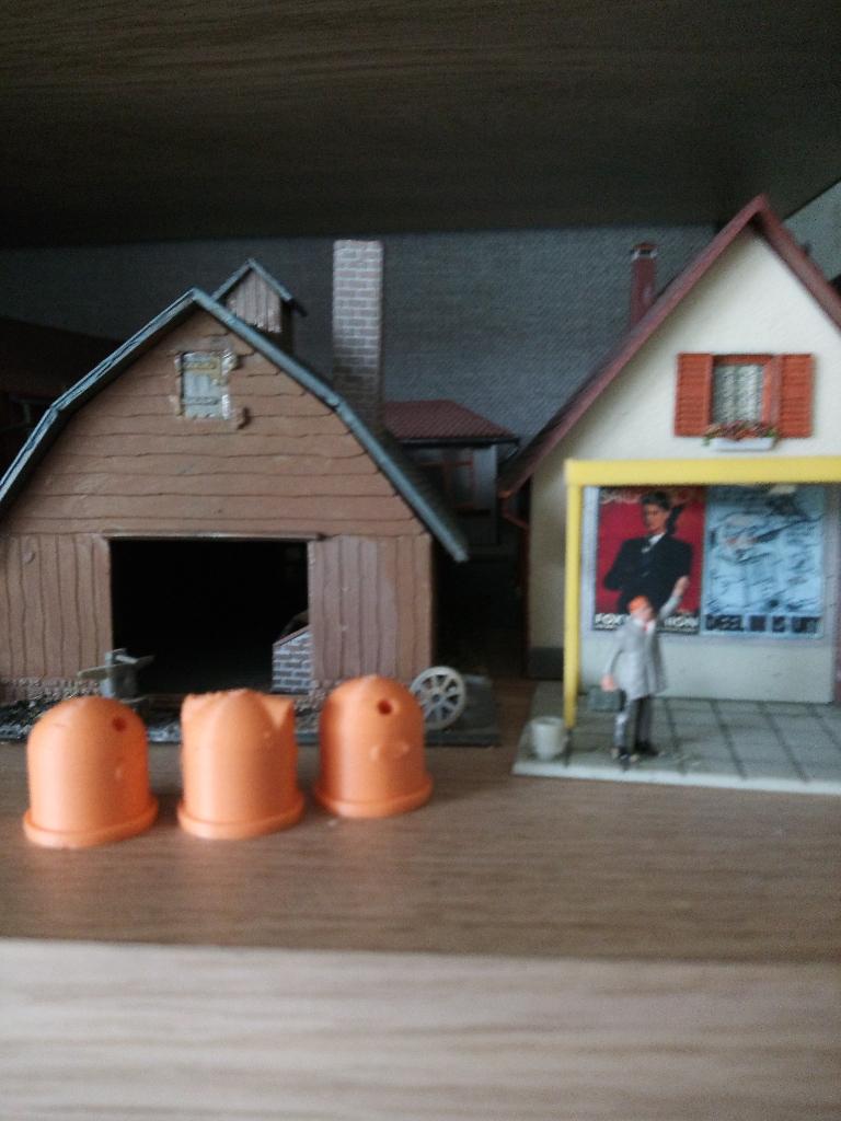 poubelle pour récipients en verre scale ho, Autres marques, Enlèvement ou Envoi, Comme neuf, Pont, Tunnel ou Bâtiment