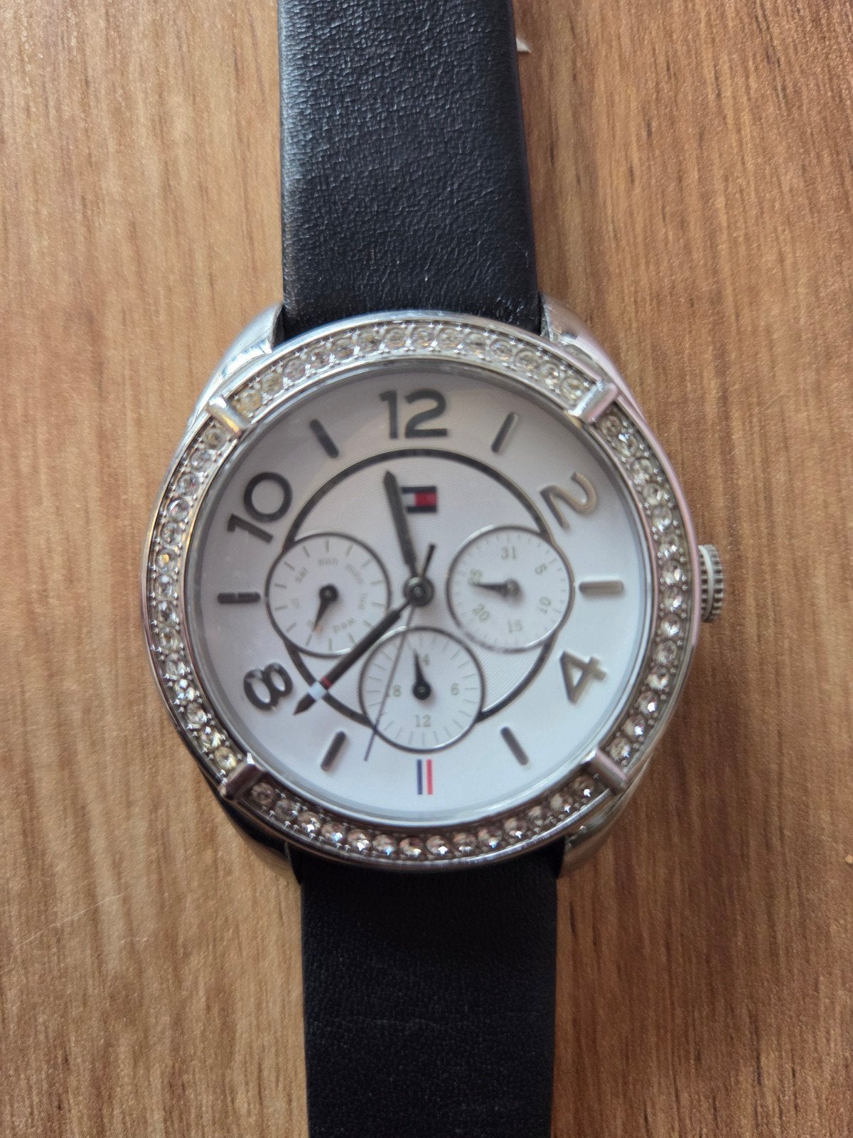 dameshorloge tommy hilfiger, Bijoux, Sacs & Beauté, Enlèvement, Comme neuf, Montre-bracelet, Autres marques