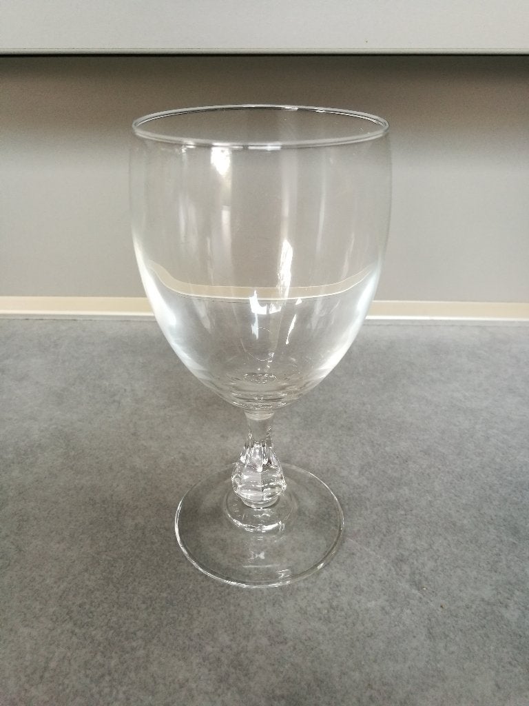 Verre à vin, Enlèvement ou Envoi, Utilisé