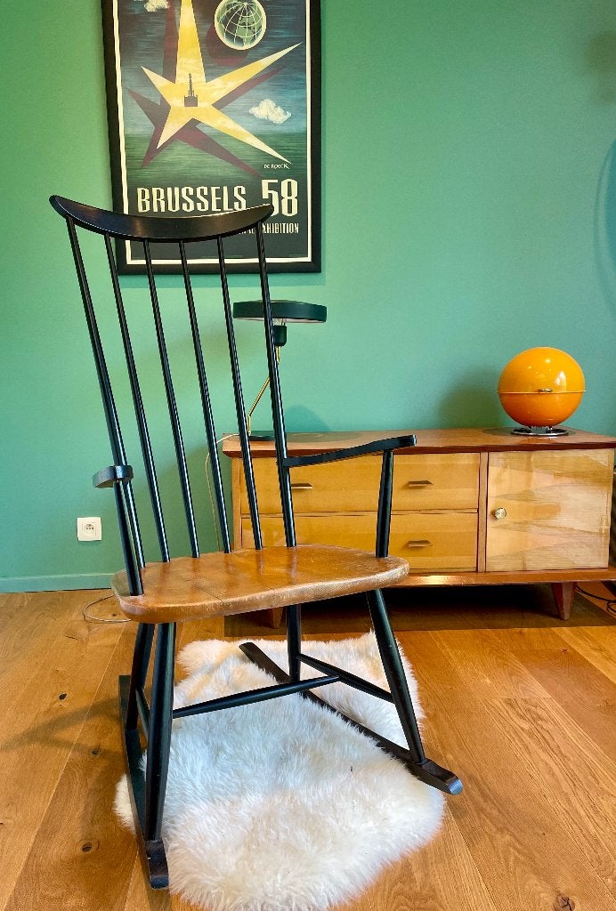 Ilmari Tapiovaara schommelstoel met Scandinavisch design, Huis en Inrichting, Ophalen, Gebruikt, Eén
