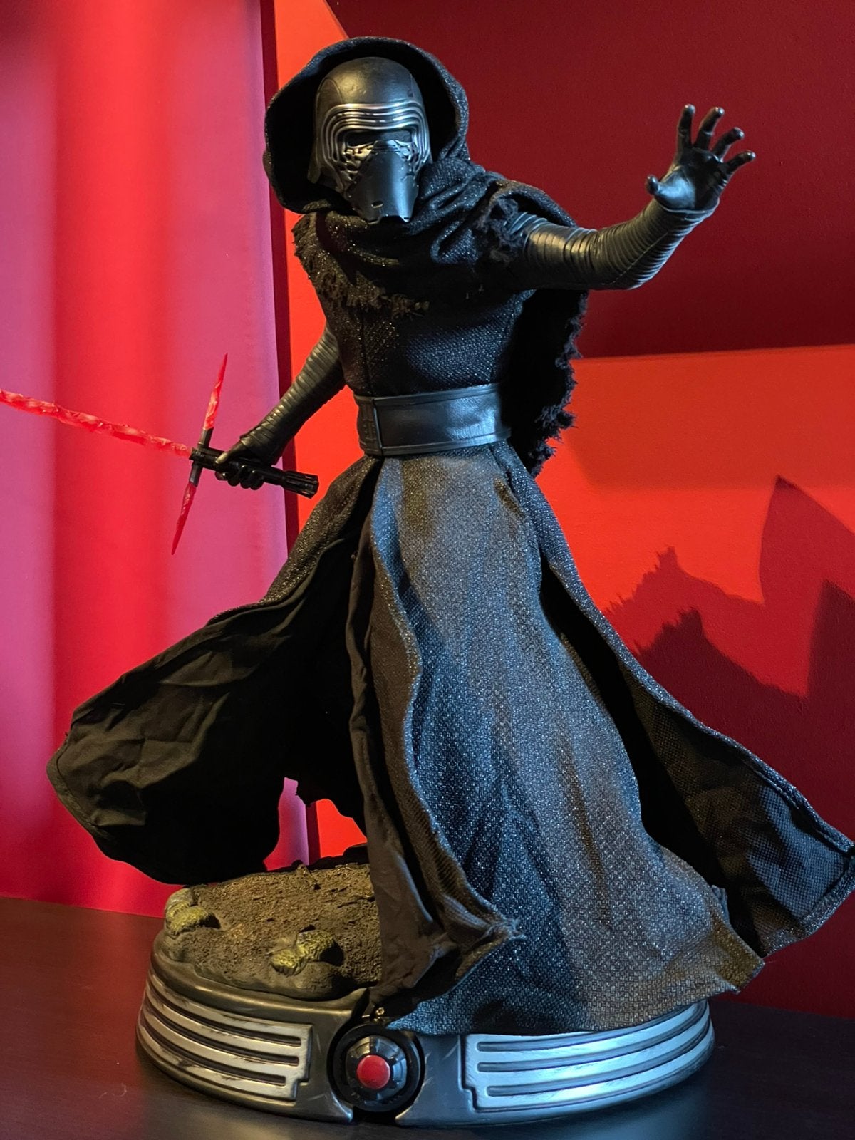 Star wars : Kylo Ren, Collections, Enlèvement, Comme neuf, Statue ou Buste
