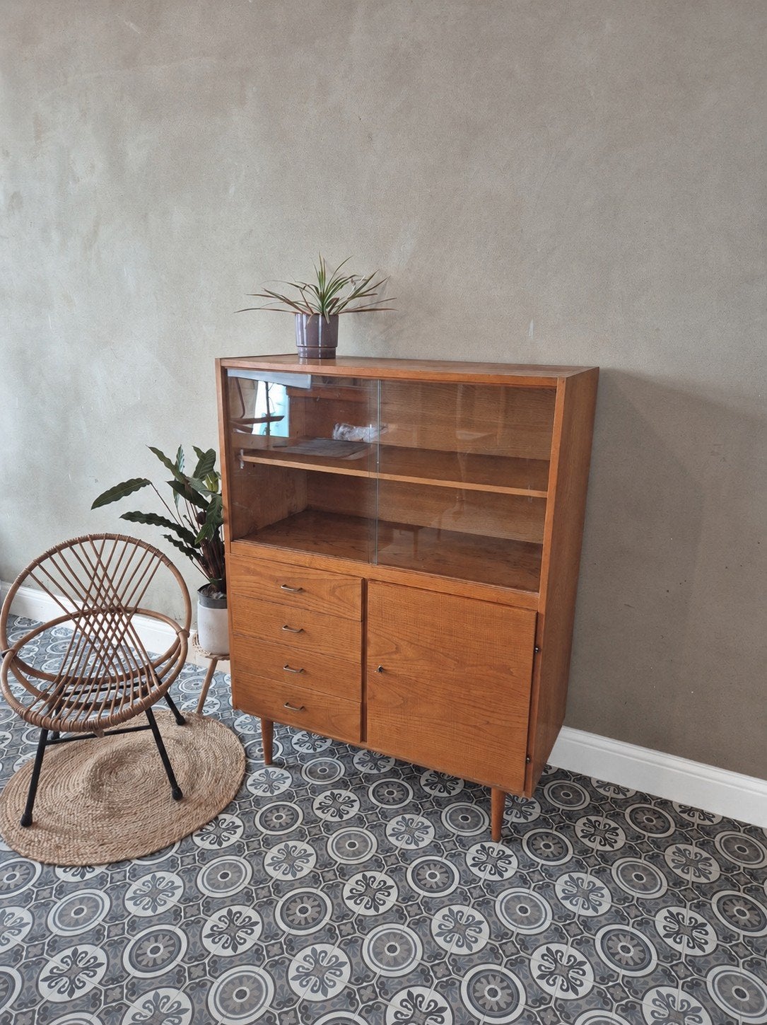 Vintage kast vitrine, Huis en Inrichting, Ophalen