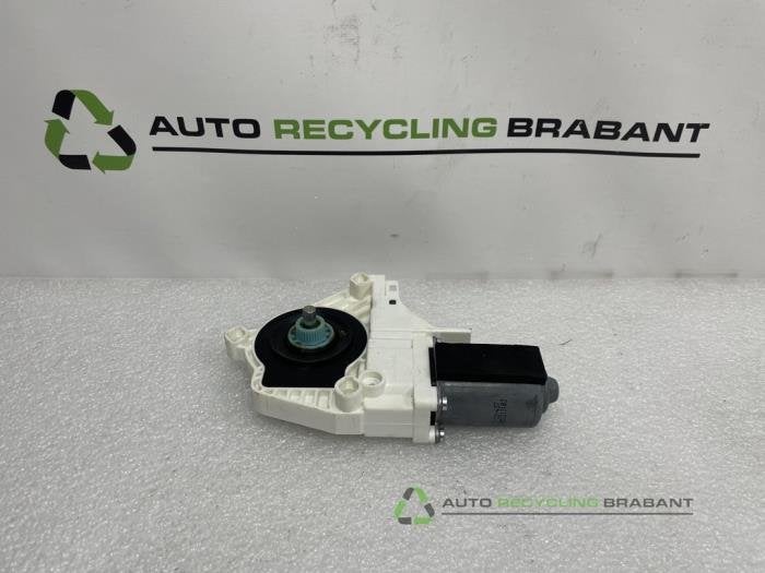 Moteur de vitre portière d'un Audi A4, Autos : Pièces & Accessoires, -, 3 mois de garantie, Utilisé, -