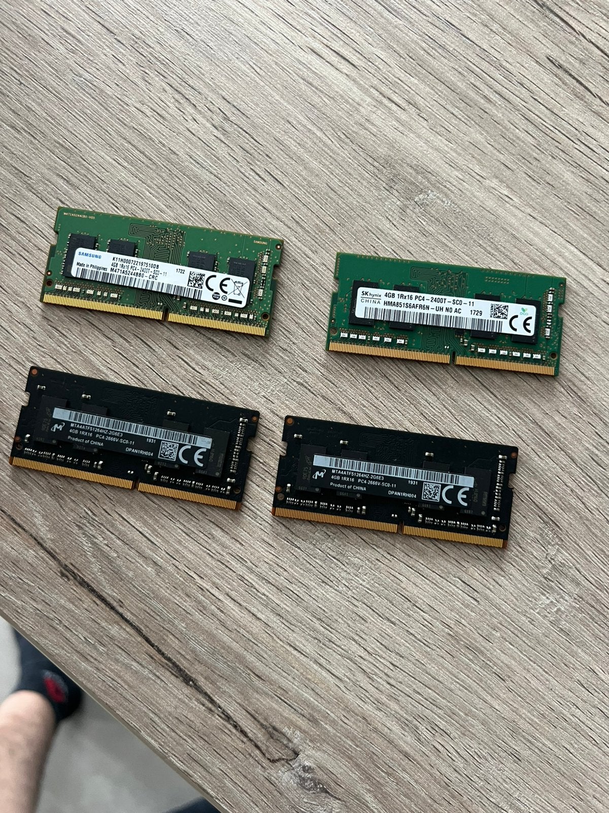 16 GB RAM 2400 MHz, DDR4, Ophalen of Verzenden, Zo goed als nieuw, Laptop