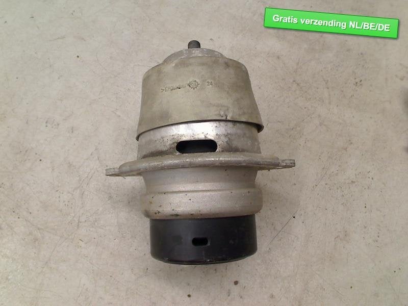 MOTORSTEUN RECHTS Touareg (7PA / PH) (7L8199131C), Gebruikt, Volkswagen, Volkswagen AG, Kundenbetreuung@volkswagen.de
