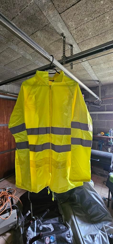 Kway fluo, Enlèvement
