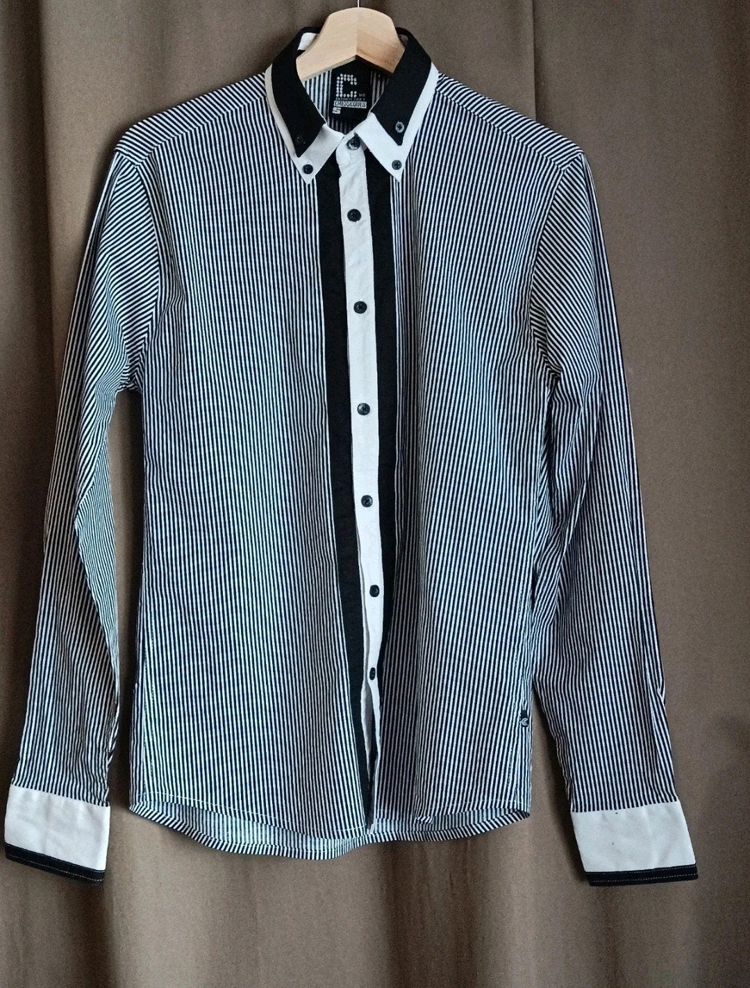chemise longues manches homme S, Vêtements | Hommes, Enlèvement, Blanc