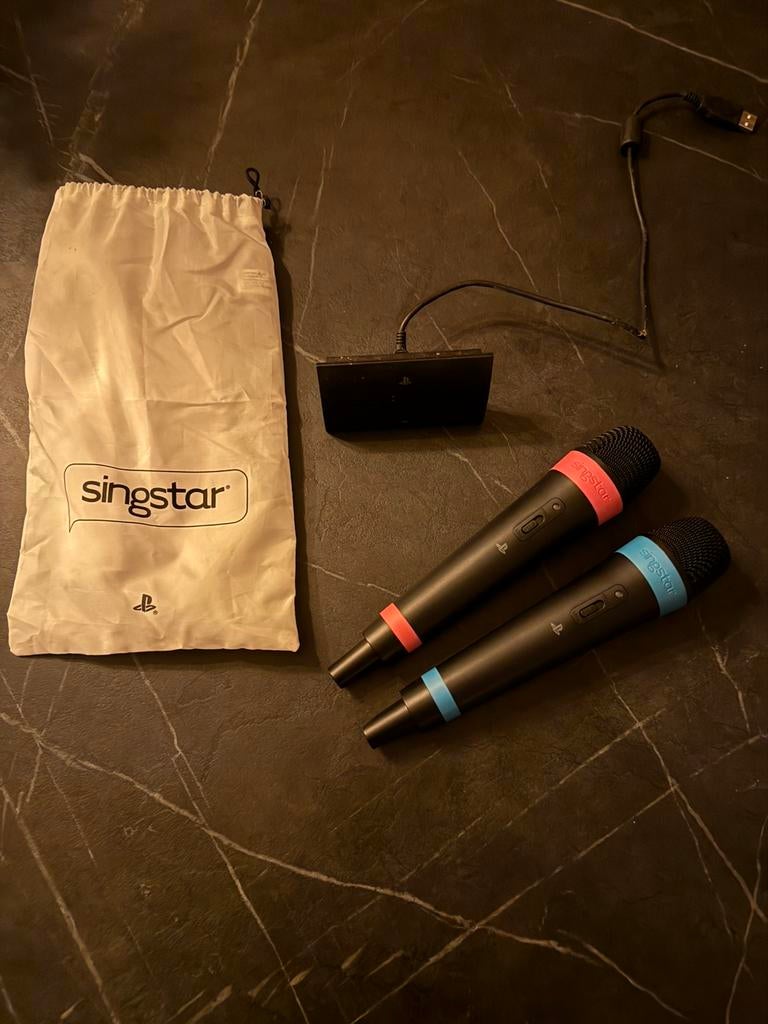 Micros Singstar originaux pour Playstation 4 PS4, 2 joueurs, Comme neuf, Musique, Enlèvement