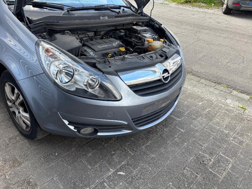 PARE CHOC AVANT OPEL CORSA D PHASE 1, Pare-chocs, RUE BRIGADE PIRON 307, Enlèvement, Utilisé