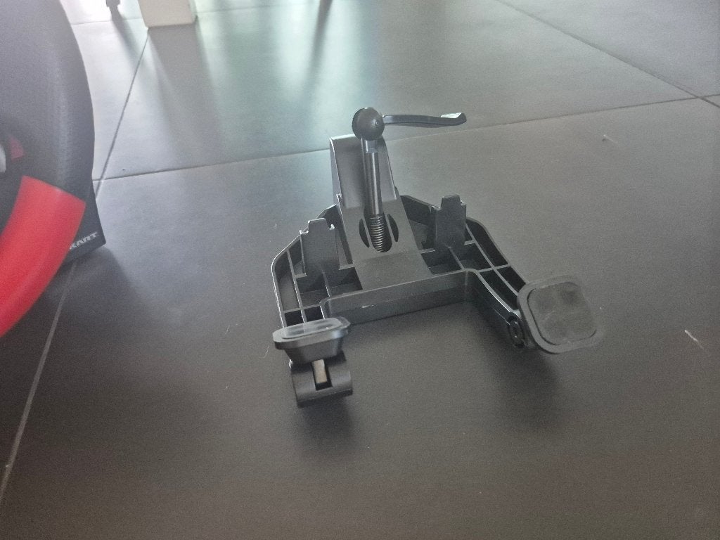 Volant de course Mad Catz + pédales complets, Enlèvement, Utilisé, Volant ou Pédales, Sans fil