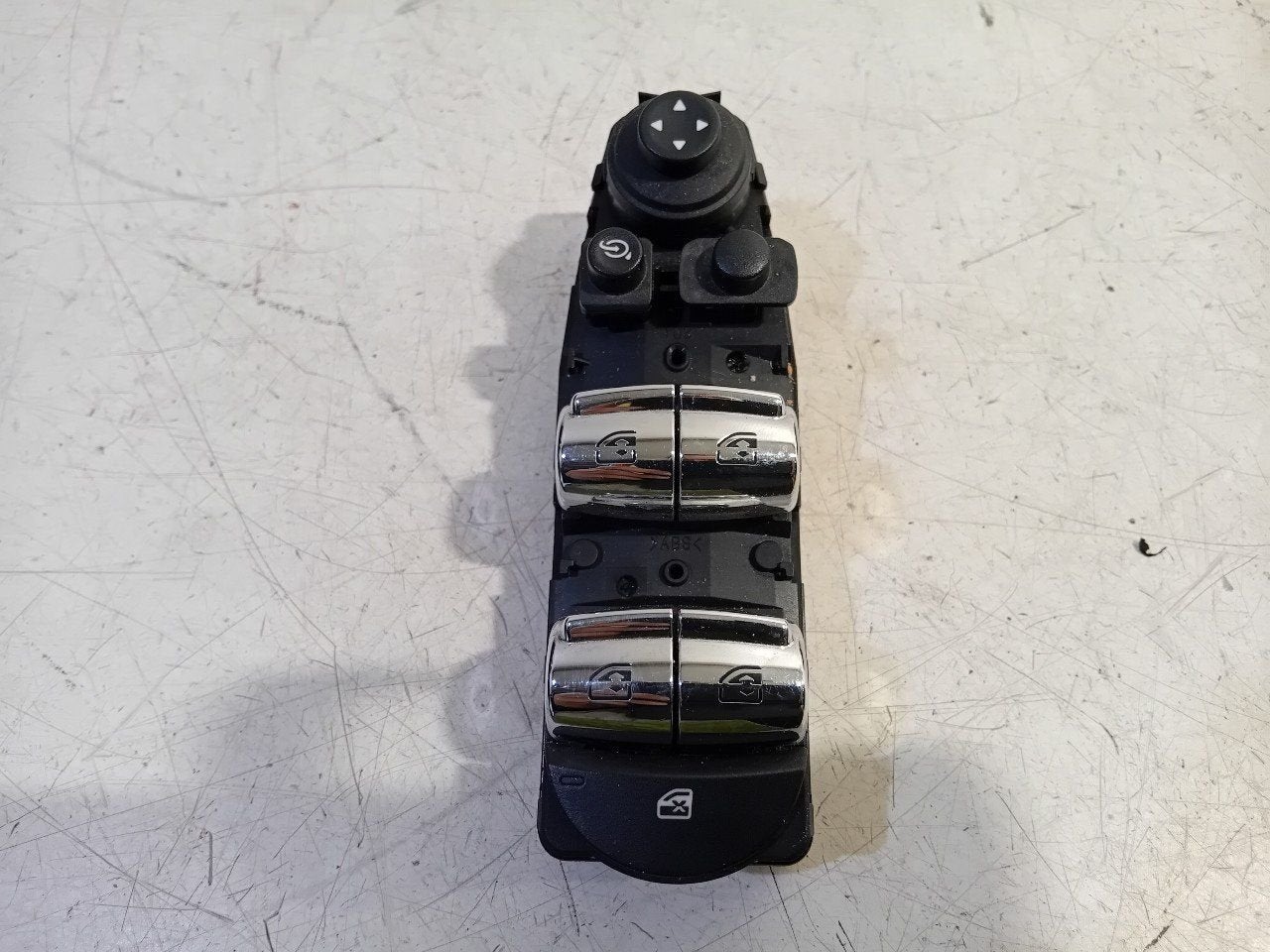 Bedieningspaneel elektrische ramen Mini Countryman, Onderdelen@venauto.nl, Van der Ven Autorecycling B.V., Ettenseweg 76, 4706 PB Roosendaal, The Netherlands