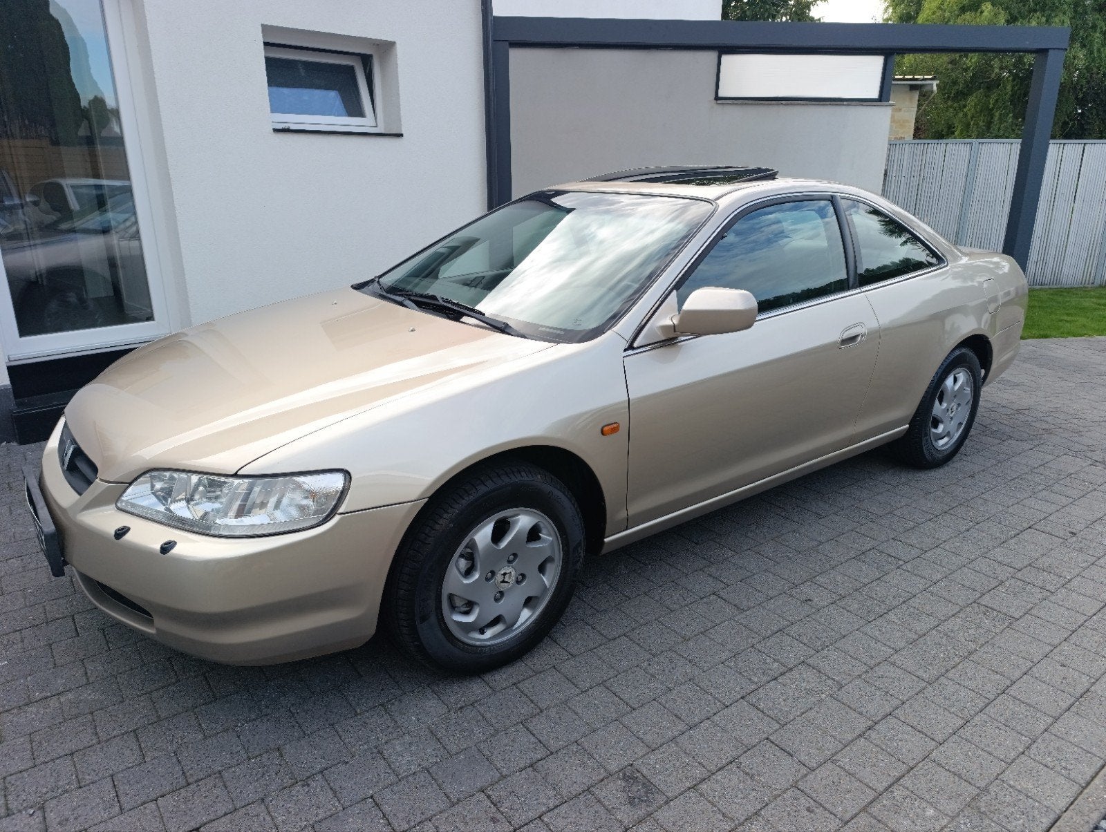 Honda Accord 2.0ES Coupé CG4 | Nieuwstaat | 66.000km!!!, Automaat, Zwart, Sound system, https://public.car-pass.be/vhr/4e0d09af-7e4c-471c-9325-a22edd3198ea