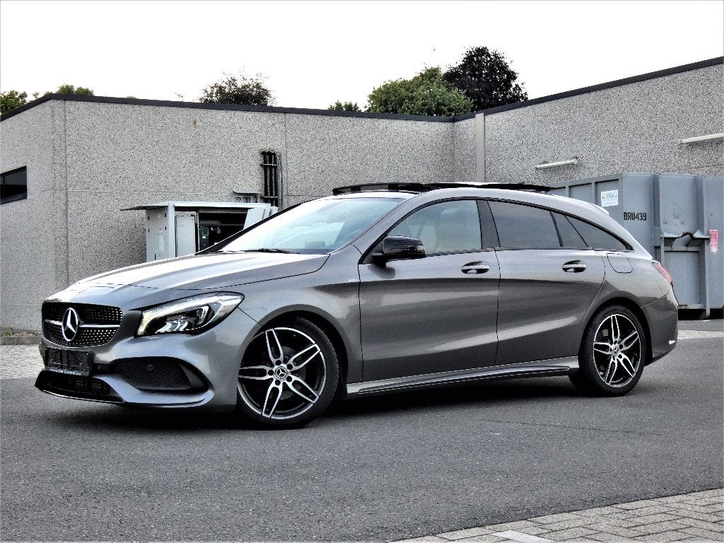 Mercedes CLA 180 AMG Line - Night Pack - Toit Panoramique, Autos, 122 kW, Euro 6, Entreprise, Entretenue par le concessionnaire