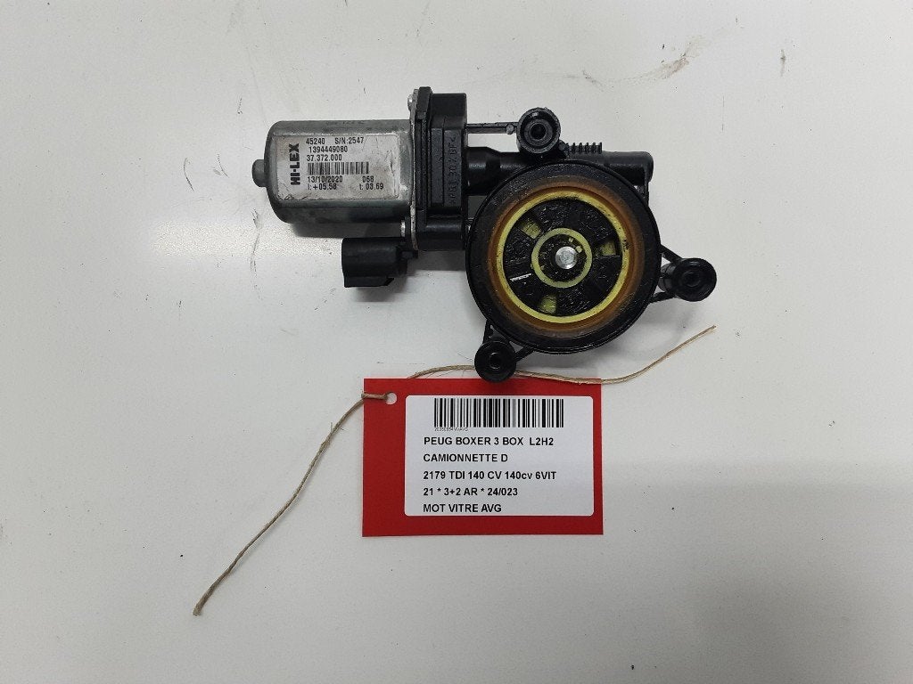 MOTEUR LEVE VITRE ELECTRIQUE AVANT GAUCHE Boxer (U9), Autos : Pièces & Accessoires, Mevr. I. Hauben, Utilisé, Avant, Rue de l'Espoir 34 34
4030  GRIVEGNÉE, BE