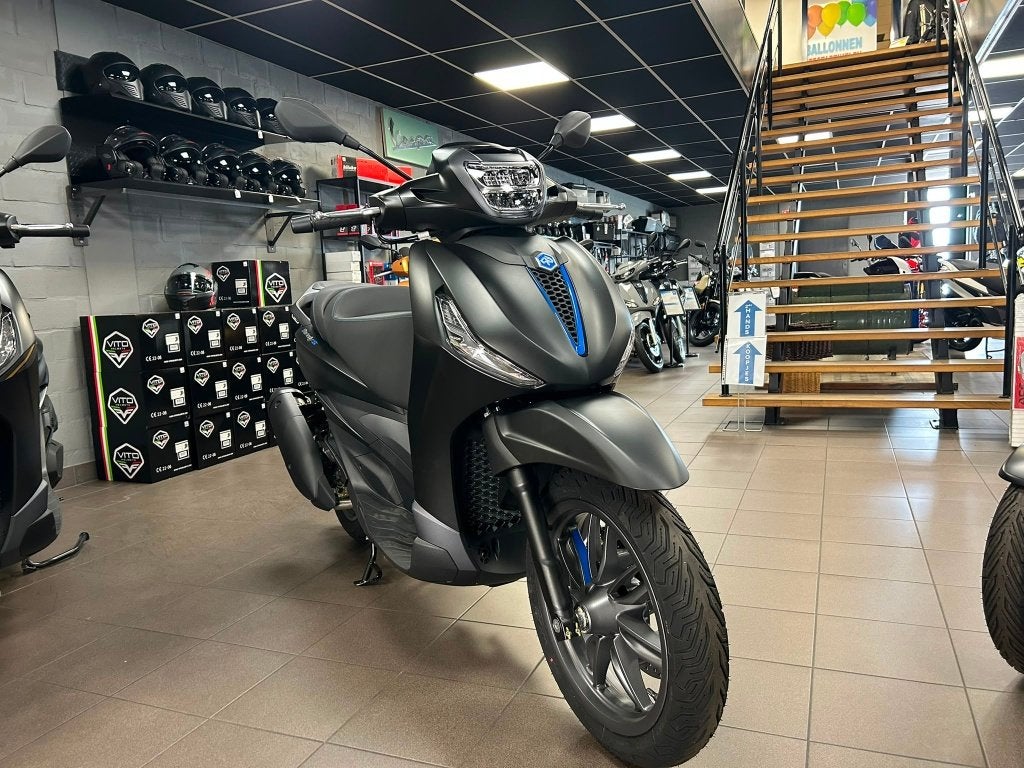 Piaggio Beverly 310 Sport, Motoren, Scooter, Nieuw, Bedrijf, 310 cc