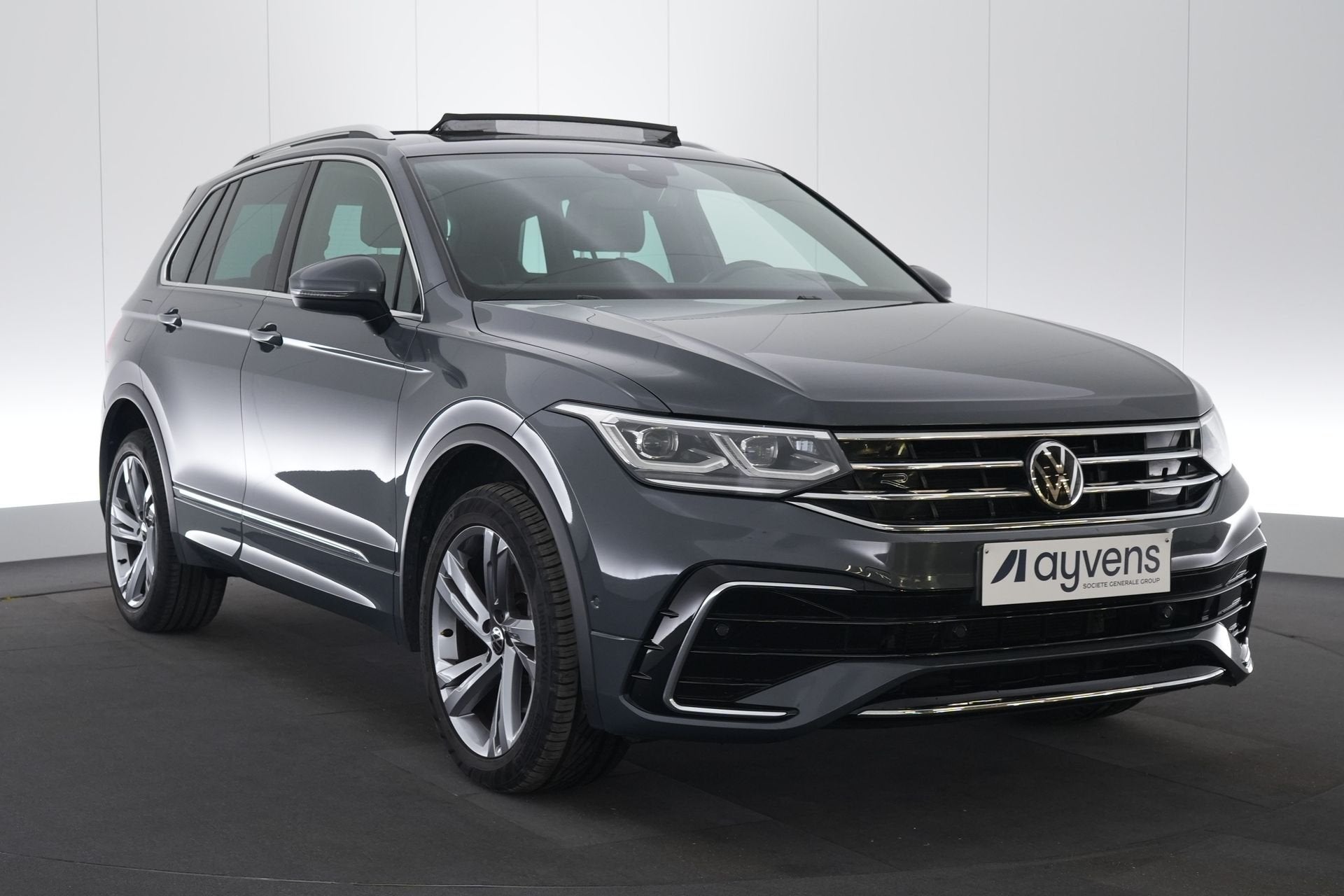 (2CJJ102) VOLKSWAGEN TIGUAN, Autos, Argent ou Gris, Achat, Entreprise, https://public.car-pass.be/vhr/ad64dcf5-65d5-4b05-9321-8bcb4dfb9418