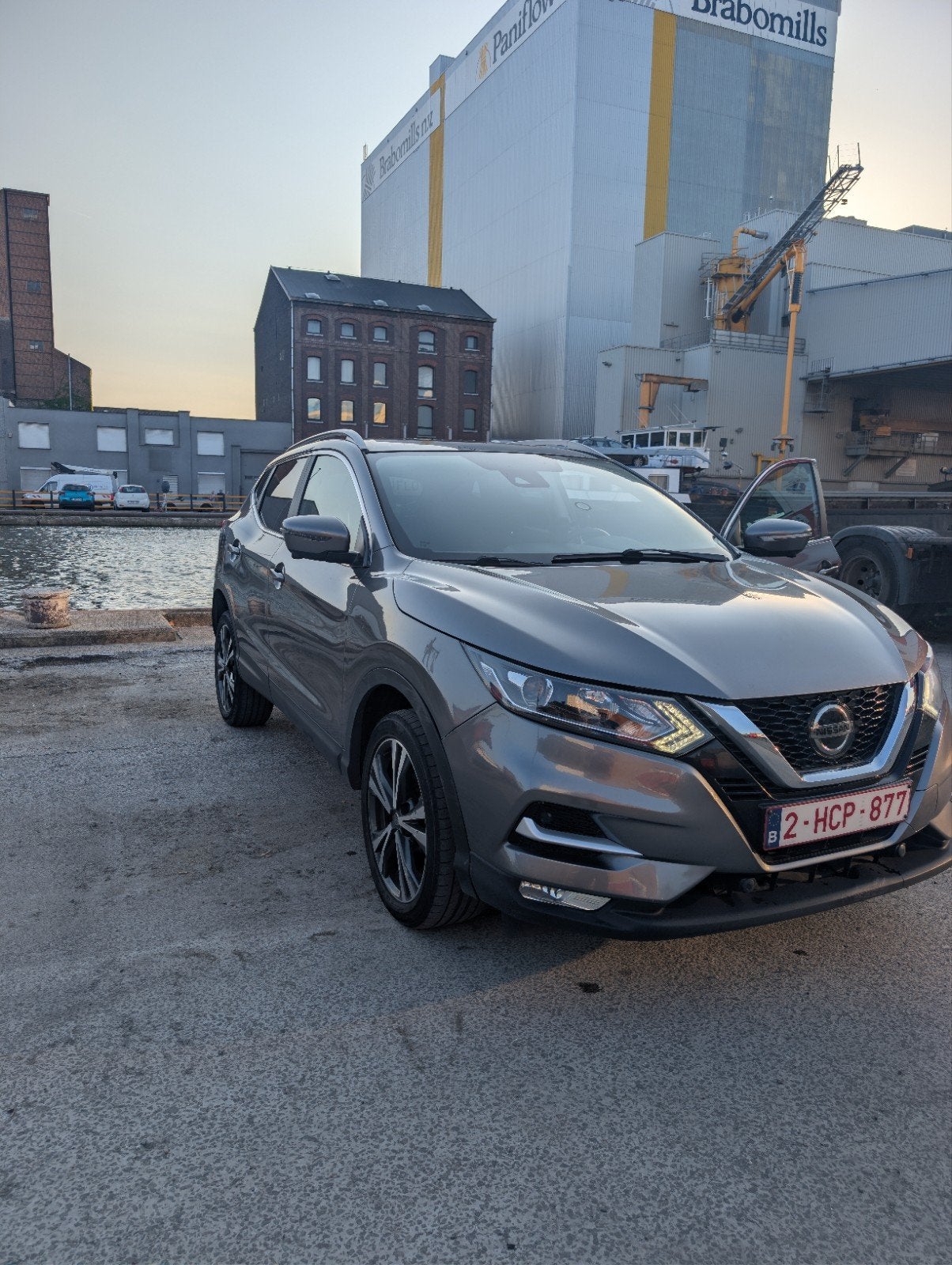 NISSAN QASHQAİ 1.5 DİESEL, Autos, Nissan, Argent ou Gris, Achat, 110 g/km, Noir