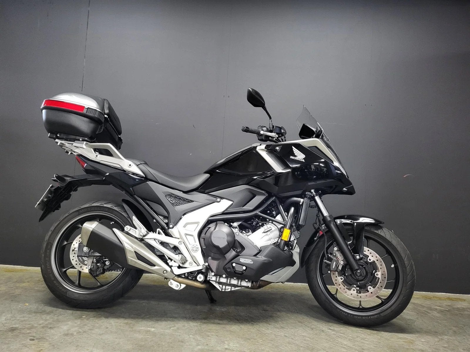 Honda NC750X parel met DCT in topstaat, Motos, 750 cm³, Entreprise, Occasion, Plus de 35 kW