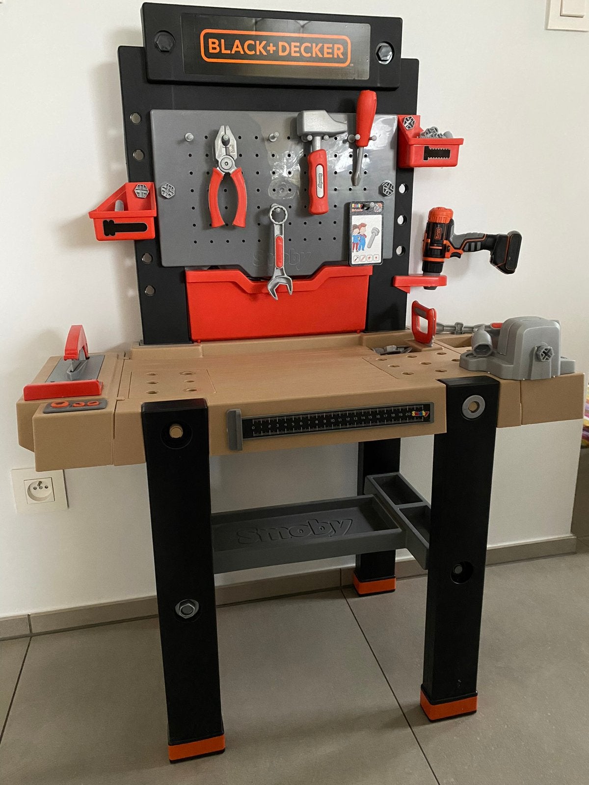 Werkbankje Black & Decker, Ophalen, Zo goed als nieuw